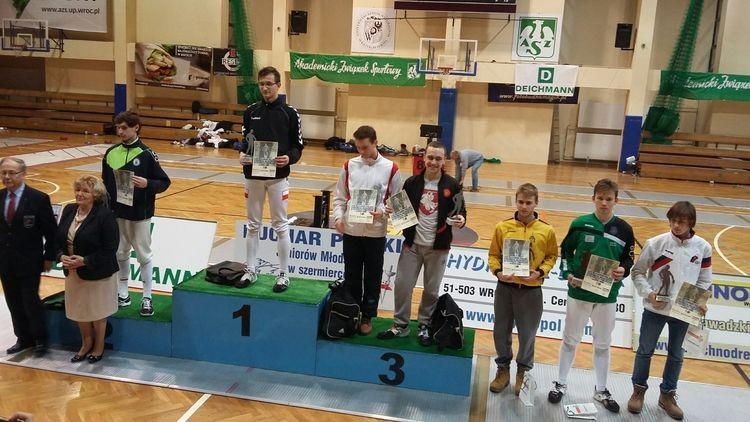 Szermierka: juniorzy RMKS-u walczyli w Pucharze Polski. Krystian Fajkis wybrany na kolejną kadencję, materiały prasowe