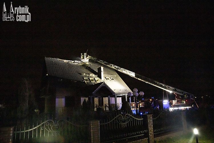 Pożar domu przy ulicy Raciborskiej w Rybniku. Zdjęcia, Daniel Wojaczek