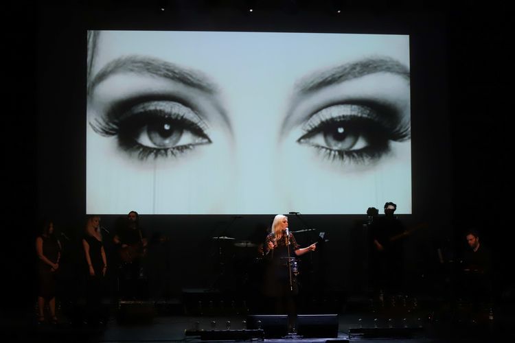 Stacey Lee z zespołem: Adele. The Journey So Far, Piotr Bukartyk/TZR