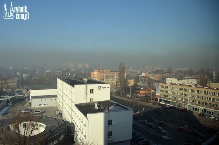 Znów dusimy się od smogu. Rekord w lutym: norma przekroczona o 2092%!, bf