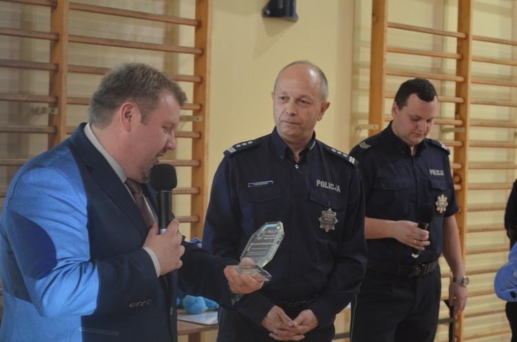 Fundacja EDF przekazała rybnikiej policji Sznupka, Monika Taranczewska