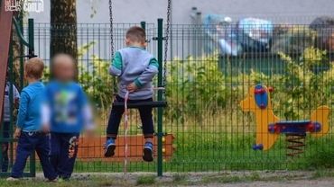 Rodzice z Boguszowic alarmują: podejrzany mężczyzna zaczepia dzieci na osiedlu