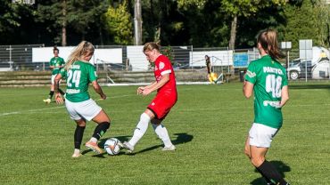 Piłka nożna kobiet: TS ROW Rybnik przegrał w Radomiu