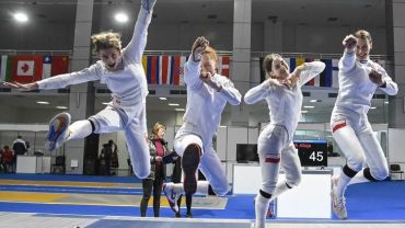 Szermierka: Alicja Klasik i Kinga Zgryźniak drużynowymi mistrzyniami świata juniorek w Płowdiw