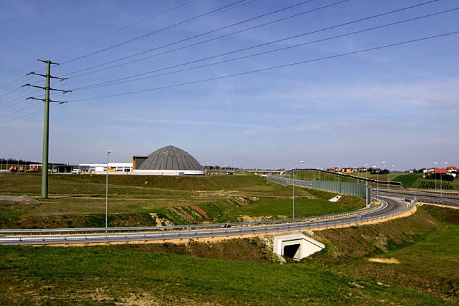 Póki co autostradą A1 można dojechać tylko do Świerklan. Wojewoda zapowiada, że wiosną 2012 roku dojedziemy do granicy w Gorzyczkach.