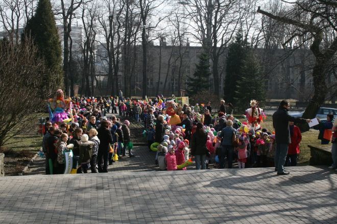DK Chwałowice: dzieci przywitały wiosnę, Materiały prasowe