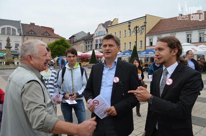 Łukasz Kohiut (pierwszy z prawej) będzie liderem listy Zjednoczonej Lewicy