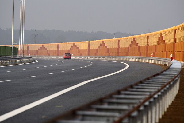 19 km autostrady A1 już bez ograniczeń prędkości. GDDKiA sprawdza jeszcze szorstkość jezdni, archiwum