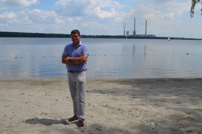 Dariusz Kosteczko prezentuje pierwszą legalną plażę w Rybniku