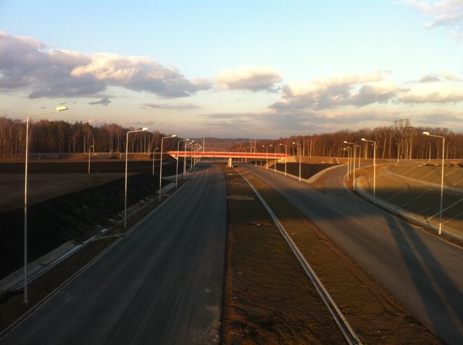 Tak wygląda autostradowy węzeł w Gorzyczkach, ostatni przed granicą z Czechami