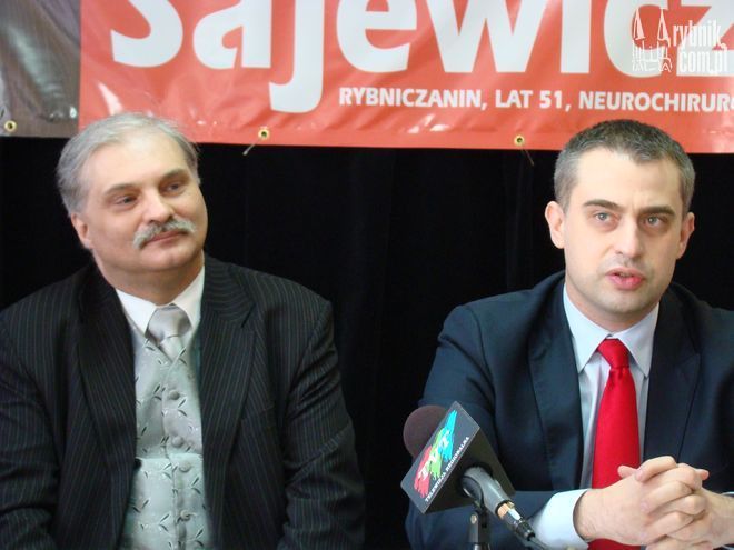 Krzysztofowi Sajewiczowi towarzyszył sekretarz generalny SLD - Krzysztof Gawkowski