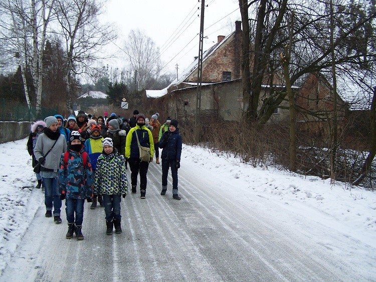Uczniowie po raz szósty przeszli szlakiem „marszu śmierci” w Rybniku, KT