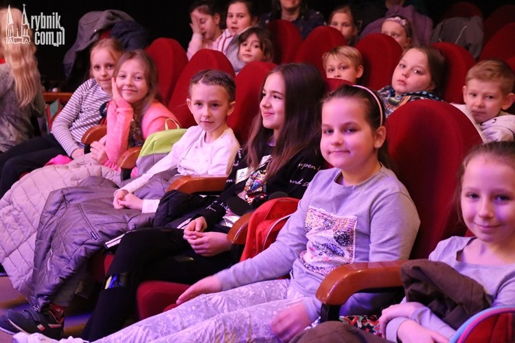 Rozpoczął się JachtFilm: tłum dzieci w TZR, Bartłomiej Furmanowicz