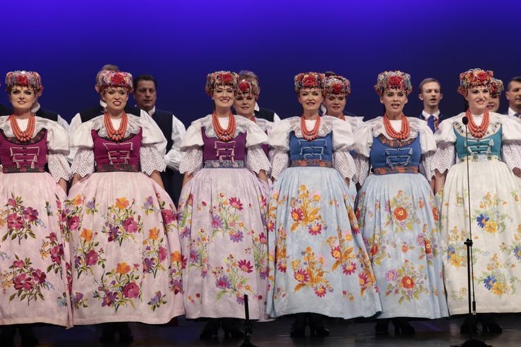 Zespół Pieśni i Tańca Śląsk w Teatrze Ziemi Rybnickiej, TZR
