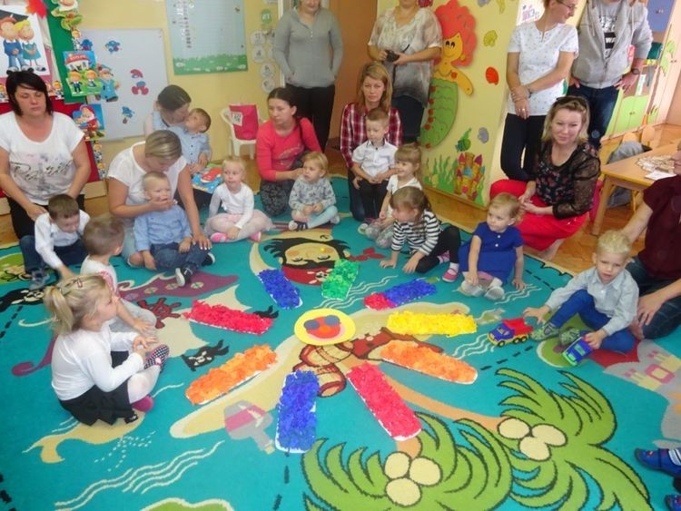 Maluchy z Boguszowic zostały pasowane na przedszkolaka, Przedszkole nr 15 w Rybniku