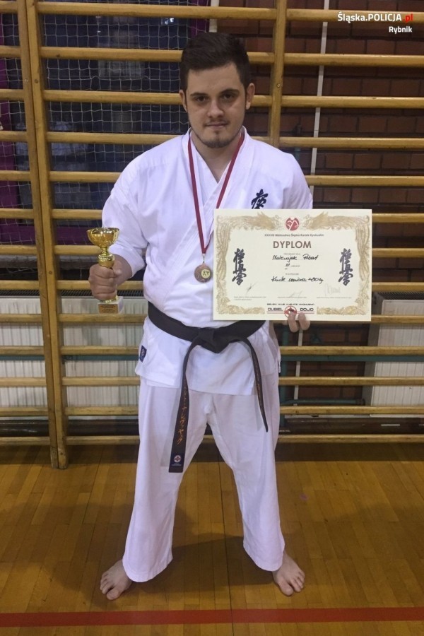 Policjant z Rybnika brązowym medalistą w karate, KMP Rybnik