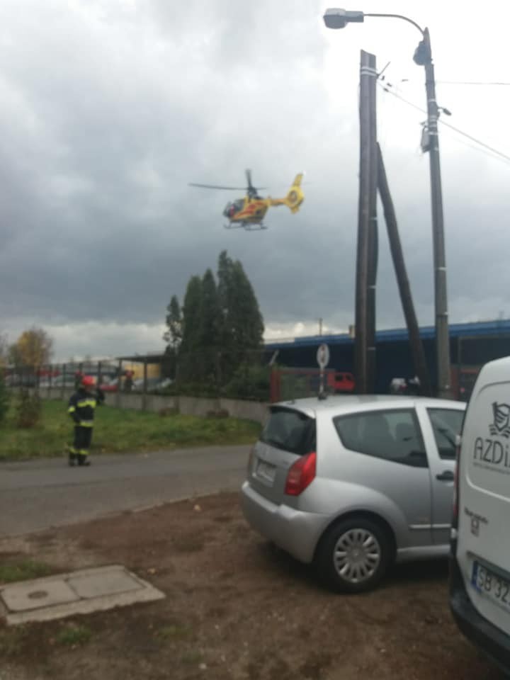 Mikołowska: zderzenie motocykla z autem. Przyleciał śmigłowiec LPR, Rybnik i okolice-Informacje drogowe 24H