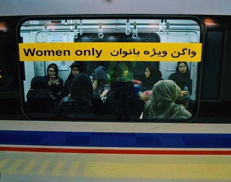 Autostopem do Iranu w Żółtym Młynku, Monika Pietrasik