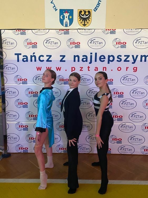 Studio Tańca Vivero z medalami mistrzostw Polski w tańcu sportowym, Materiały prasowe
