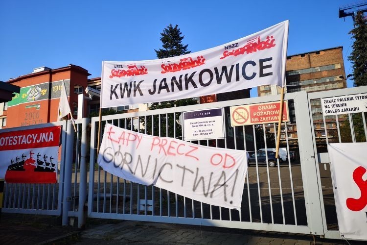 Górnicy z KWK Jankowice dołączają do protestu. Nie wyjadą na powierzchnię, bf