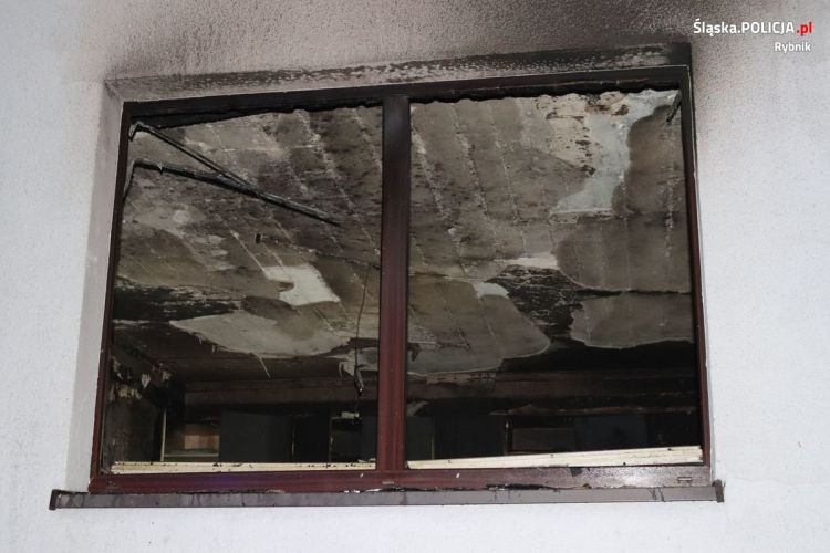 Tragedia w Czuchowie. W płomieniach zginęła kobieta przykuta do łóżka, KMP Rybnik