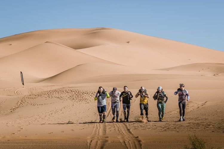 Rybniczanin wygrał pierwszy w historii Runmageddon Sahara. Jerzy Dudek z piątym czasem, Materiały prasowe
