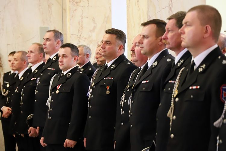 Siedem nowych wozów strażackich trafi do naszego regionu, A. Karednał/Śląski Urząd Wojewódzki w Katowicach
