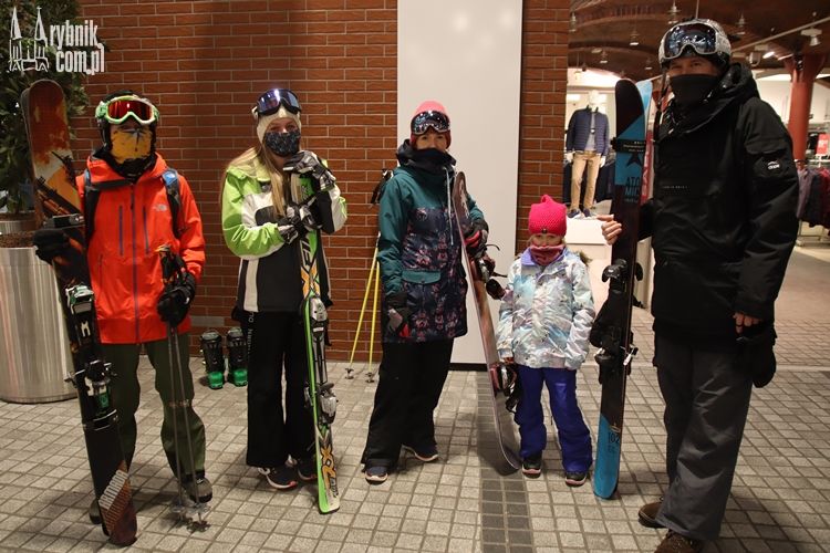Narciarze i snowboardziści „zjeżdżali” w Focusie. Zwrócili uwagę na problem, Bartłomiej Furmanowicz