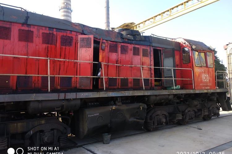 Grabownia: postawili lokomotywę do pionu, Czytelnik