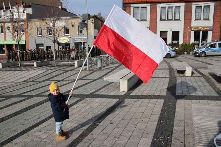 11 listopada w Rybniku: gigantyczna flaga Polski „przeszła” przez centrum (zdjęcia), Bartłomiej Furmanowicz