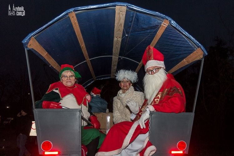 Działo się w dzielnicy Paruszowiec-Piaski! Mikołaj dotarł do dzieci powozem (zdjęcia), Iwona Wrożyna