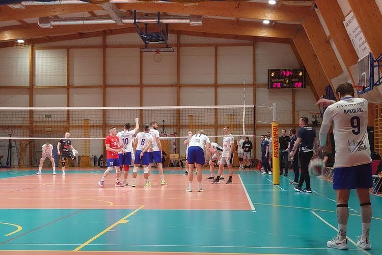 II liga siatkówki: TS Volley Rybnik - AVIA Solar Sędziszów Małopolski 2:3, TS Volley Rybnik