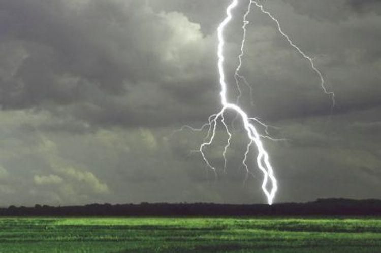 Meteorolodzy ostrzegają przed burzami z gradem i intensywnymi opadami deszczu, Archiwum
