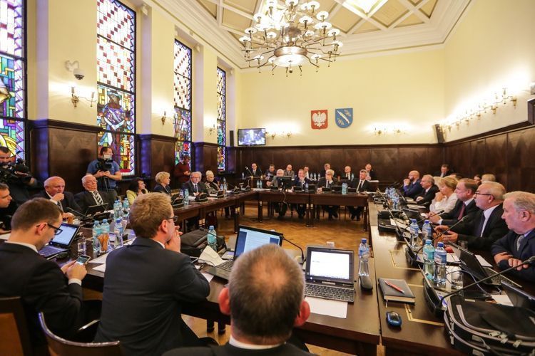 Dzisiaj budżetowa sesja rady miasta. Wydatki Rybnika wyniosą ponad 1 mld złotych!, 