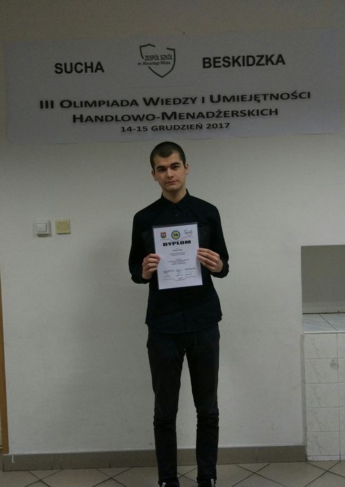 Uczeń „Ekonomika” finalistą Olimpiady Wiedzy i Umiejętności Handlowo-Menedżerskich, ZSE-U w Rybniku