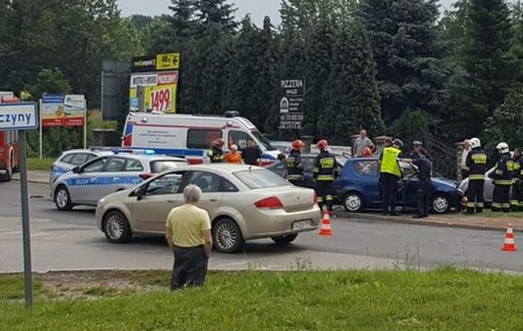 Wypadek w Czerwionce. Trzy osoby ranne, rybnik i okolice-informacje drogowe 24h