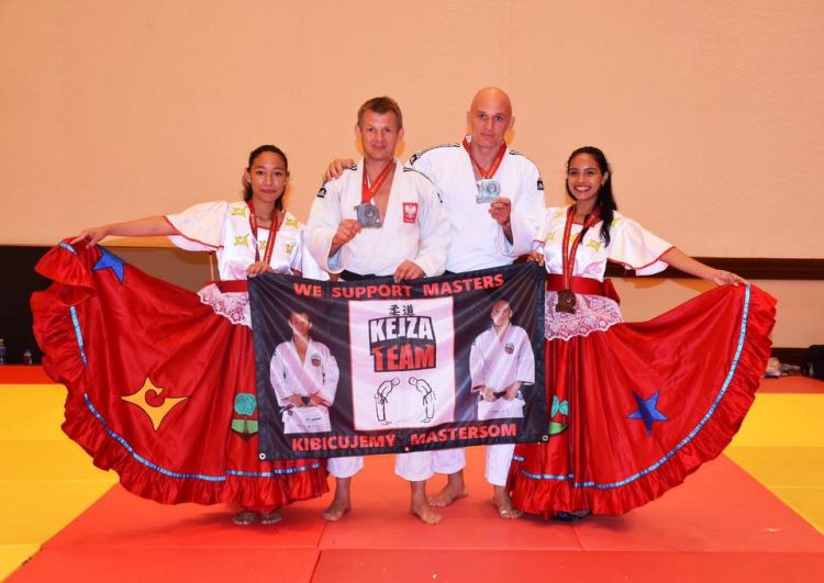 Mistrzostwa świata weteranów w judo: srebrne medale Czupryny i Walendzewicza w Meksyku, Facebook Kejza Team Rybnik