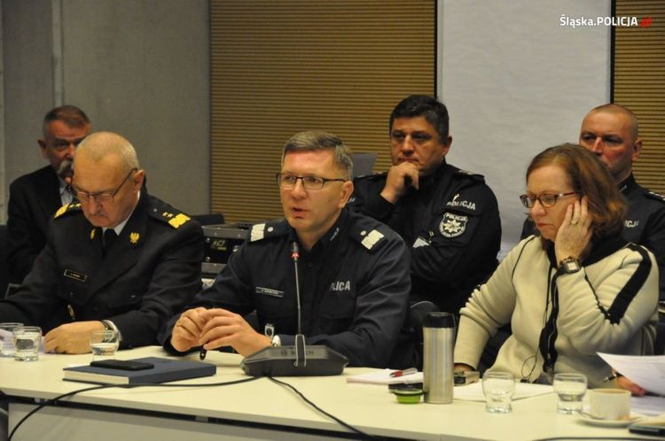 COP 24 – premier ogłasza pierwszy stopień zagrożenia terrorystycznego na Śląsku, W Międzynarodowym Centrum Kongresowym w Katowicach odbyło się spotkanie służb zaangażowanych w zapewnienie bezpieczeństwa podczas szczytu COP 24