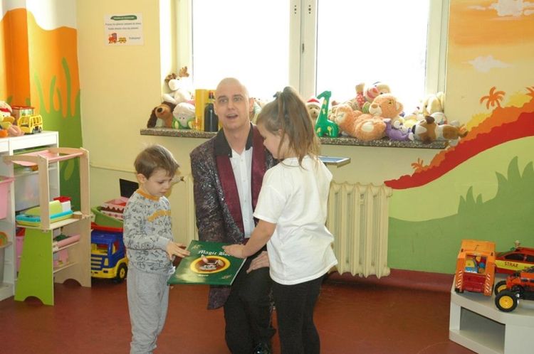 Tomasz Kabis walczy z rakiem i czaruje w szpitalu, Facebook/Tomasz Kabis