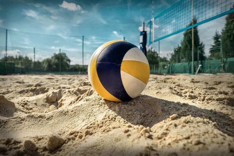 Siatkówka plażowa, piłka ręczna i beach soccer - sporty plażowe nie tylko nad morzem!, 