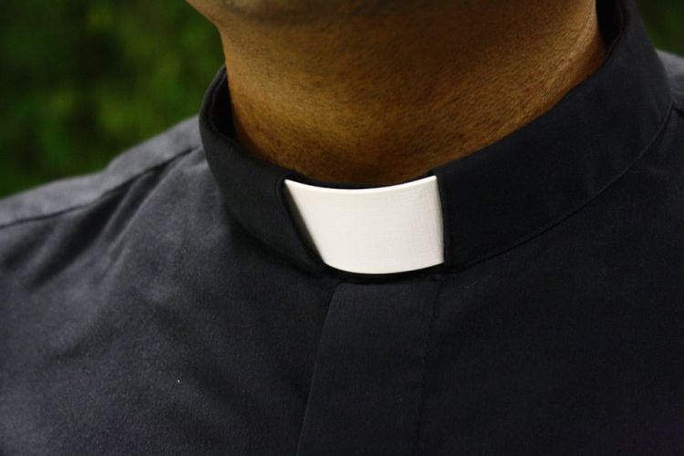 Jak chronić młodzież przed nadużyciami? Wytyczne biskupa dla księży, Pixabay
