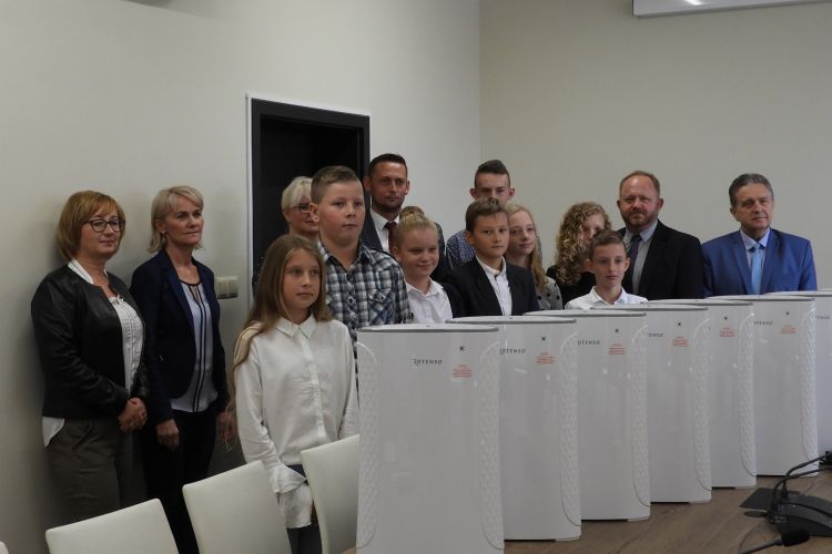 W Gaszowicach kupili oczyszczacze dla wszystkich szkół i przedszkoli, UG Gaszowice