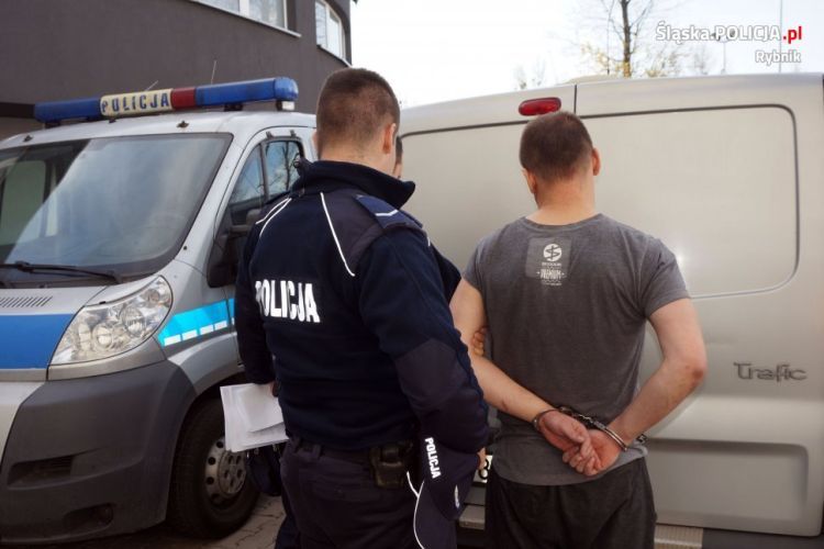 Zranił policjantów podczas pościgu. 28-latek aresztowany, KMP Rybnik