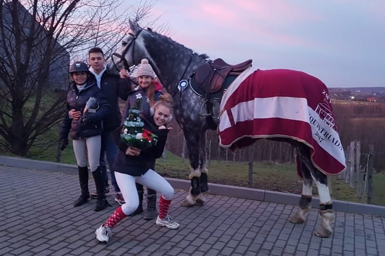 Jeździectwo: zawodniczki KJK Elizar z tytułami mistrzowskimi, Materiały prasowe