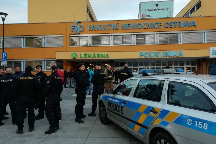 Tragedia w Ostrawie: zastrzelił 6 osób w szpitalu, Czeska Policja