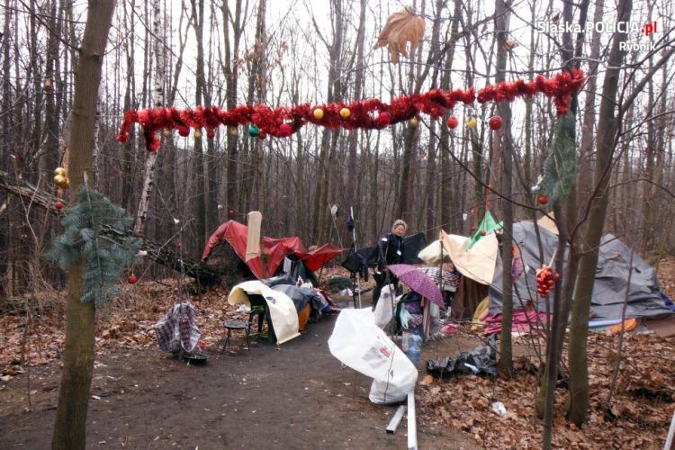 Bezdomni otrzymali świąteczne paczki, KMP Rybnik