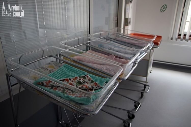 Pediatria w Rybniku przepełniona z powodu smogu. Wczoraj reanimowano niemowlę!, bf