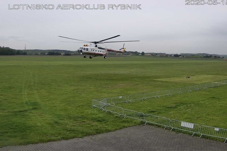 Rządowy śmigłowiec wylądował na lotnisku w Gotartowicach, Aeroklub ROW/Facebook