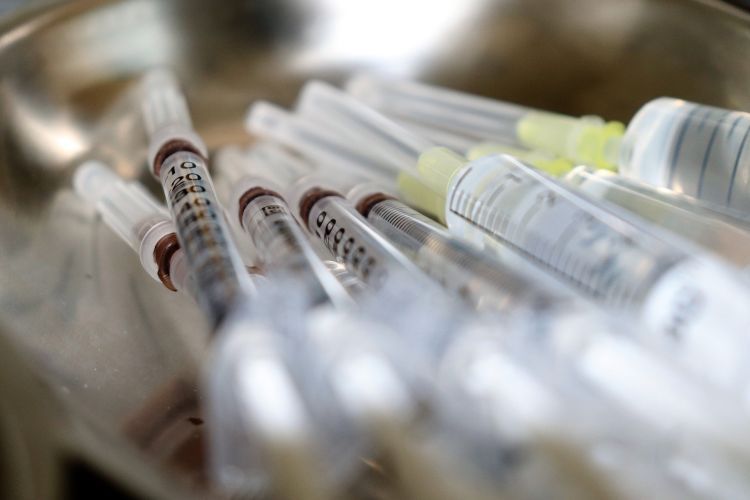 Producent: dostarczymy Polsce ponad milion szczepionek, Pixabay