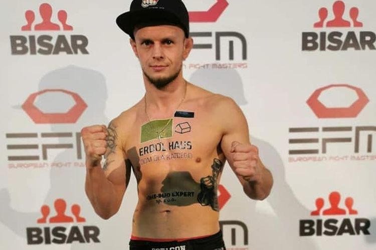MMA: Marcin Maleszewski wygrywa „Walkę o Niepodległość”, Facebook